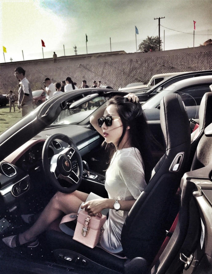 谁劝我都不好使,今夏就爱相机包!