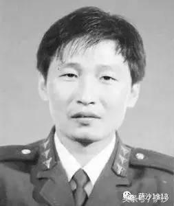 江西悍匪万光旭完整版长篇故事,万光旭江西第一悍匪围捕纪实视频