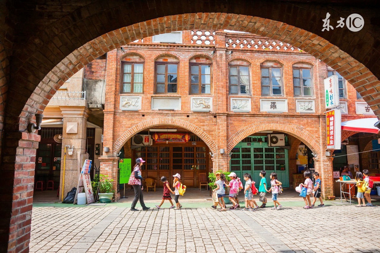 如何给孩子选择幼儿园学校,如何给幼儿园孩子选择培训机构