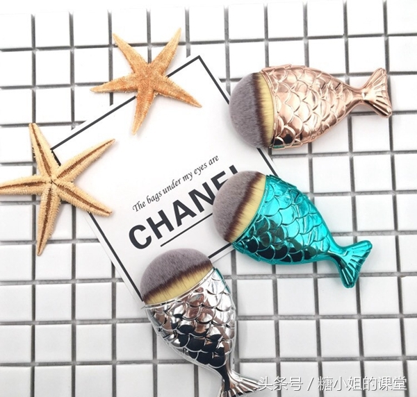 当朋友圈被咸鱼化妆刷刷屏，我想起了那些年我们刷脸用的魔法杖