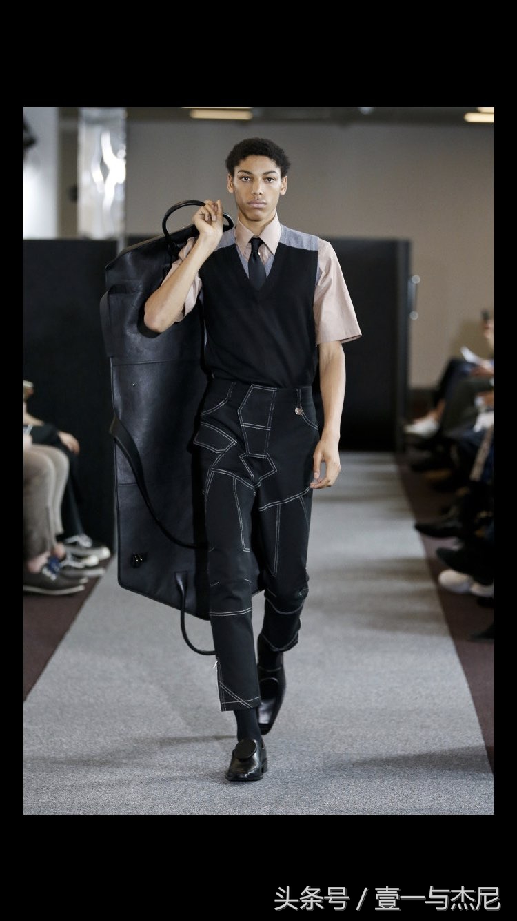 2018男装时尚趋势｜外卖，地勤，地铁司机，将引领国际时尚
