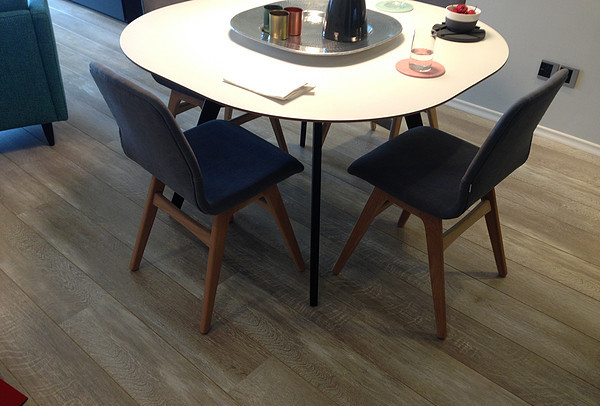 房子轻奢简装,高品质家装拎包入住