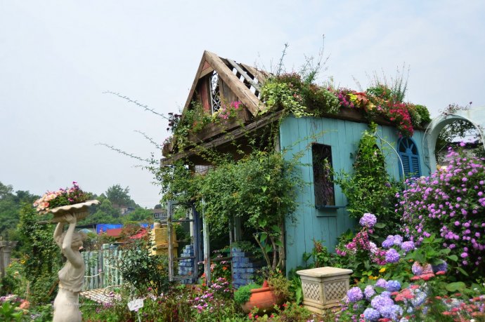 花园拜访,成都玛莉亚色彩花园电话
