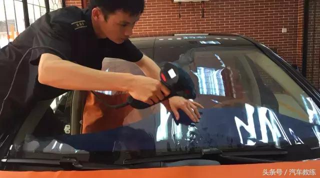 自己贴车的正确方法,自己贴车玻璃膜的技巧