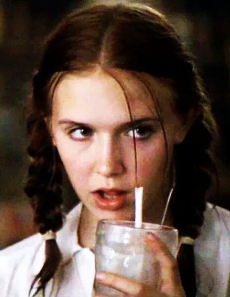 洛丽塔可以代表萝莉吗,萝莉一词