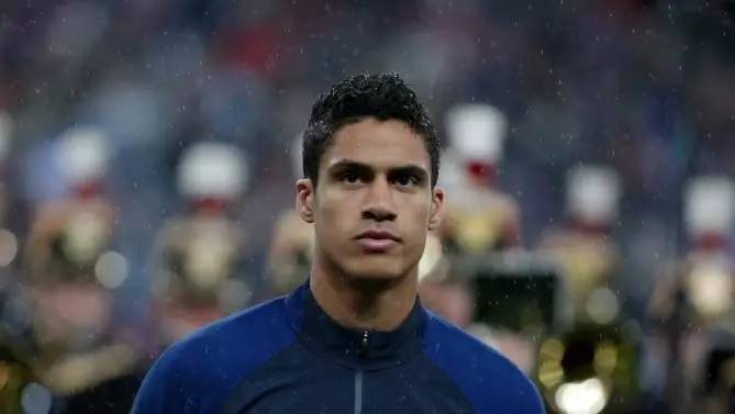 世界级中卫都穿什么样的足球鞋?耐克nike鬼牌传奇备受追捧