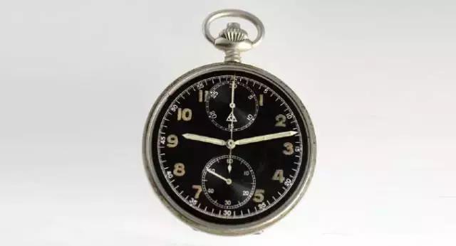 佩服！木头也能做怀表？！