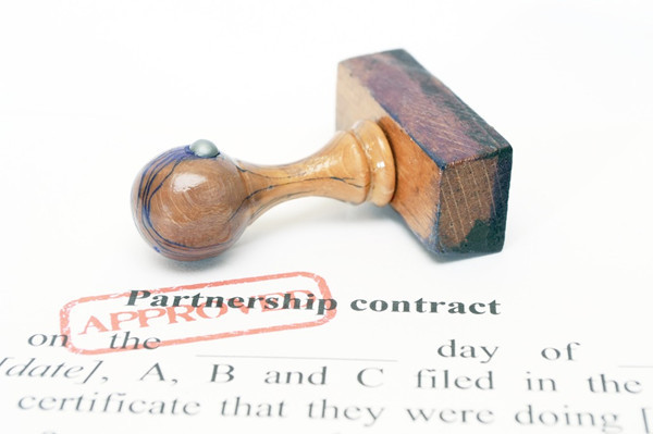 合伙开餐厅出现纠纷怎么办,合伙开餐厅协议纠纷官司怎么打