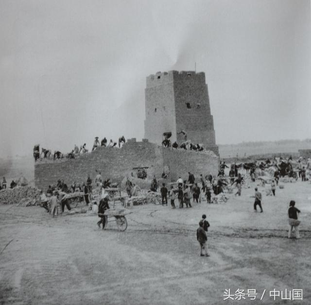 石家庄平山山顶日军碉堡群,太行山战场遗址