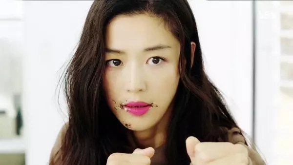 十大必买口红色号秋冬系列,今年最流行的两款口红颜色