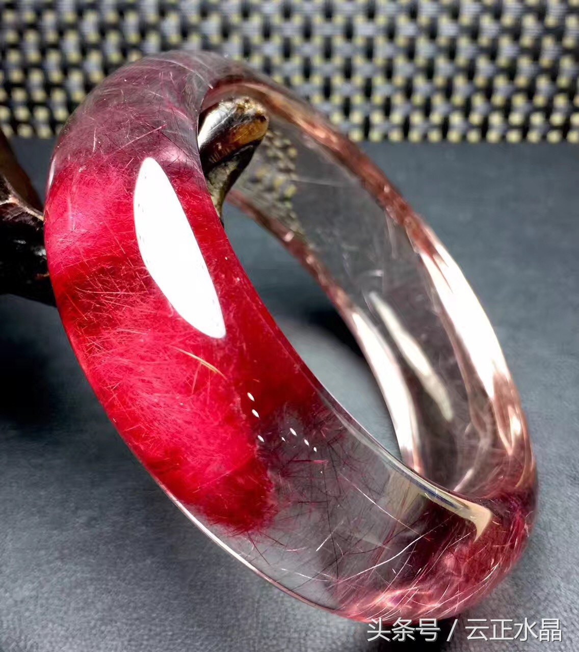 江苏东海钛晶批发市场,紫水晶手镯价格及图片大全集