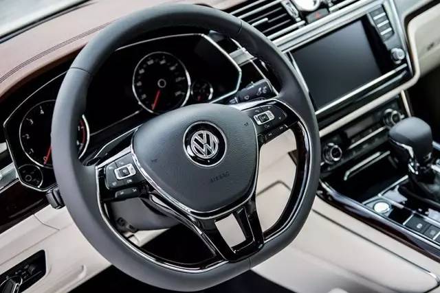 大众辉腾最新款的车,大众辉腾公认的最好的大众车