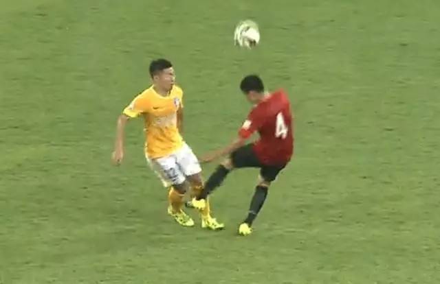 王子一酒瓶子不仅打死了人，也打碎了金德四少的职业足球梦—拾遗2001