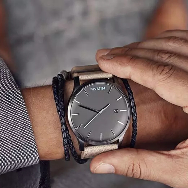 不过千的机械表,推荐几款适合年轻人的时尚手表