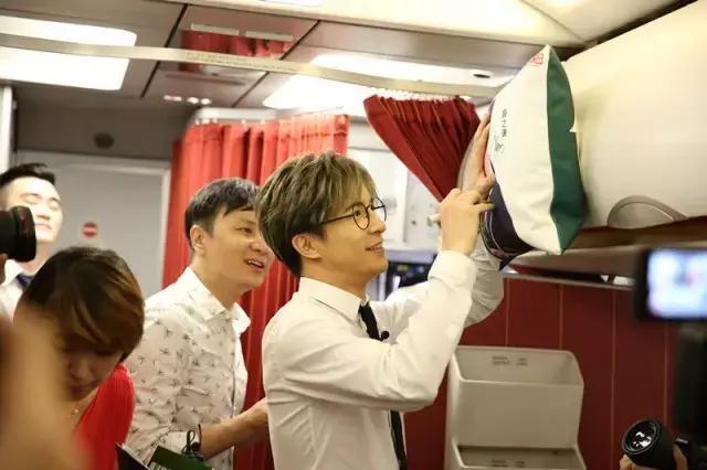 首都航空:三万英尺音乐梦,谦谦来了