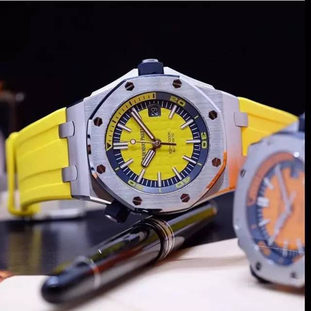 为什么打网球一定要穿裙子,足球员为什么带手表