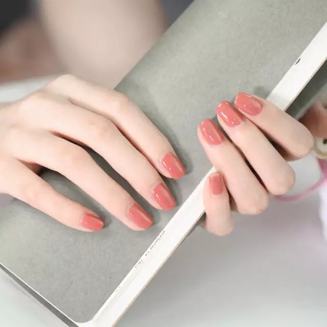 去什么美甲店能学到技术,去美甲店做美甲做什么款好