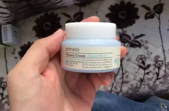 夏天出油严重需要经常洗脸吗,夏天洗脸脸越洗越油