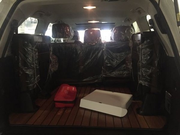 丰田酷路泽5700与4000的区别,丰田兰德酷路泽5700脱困能力