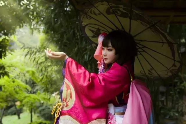 阴阳师神乐皮肤绯月蝶影,阴阳师神乐和银魂神乐