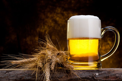 喝冰镇啤酒的注意事项,喝啤酒的8个禁忌人不宜喝