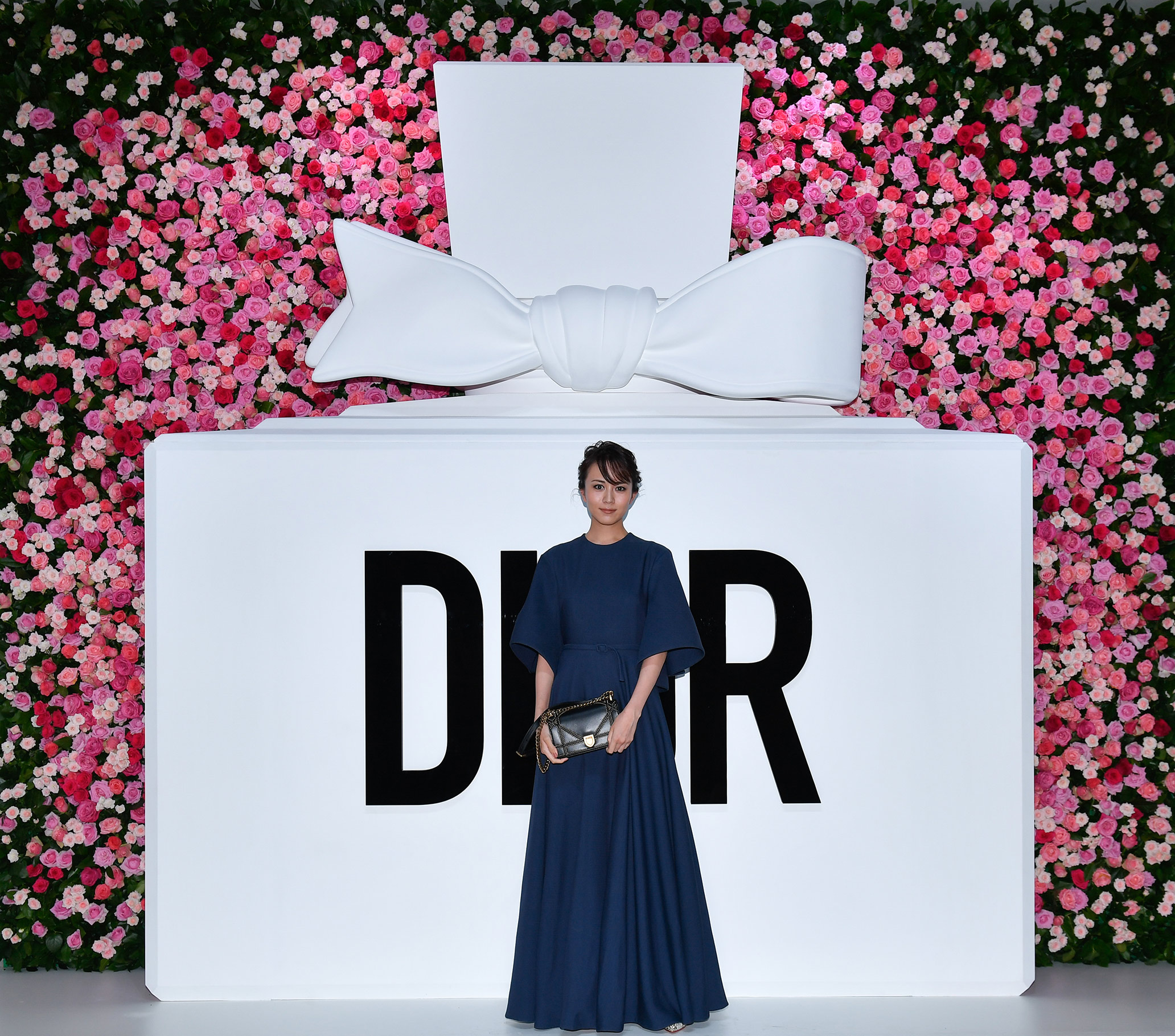 全新迪奥小姐和花漾淡香水,新款迪奥香水有哪些