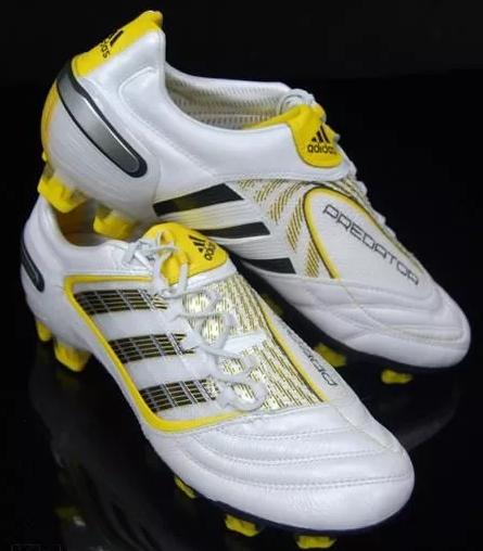 阿迪达斯致敬,阿迪达斯纪念鞋