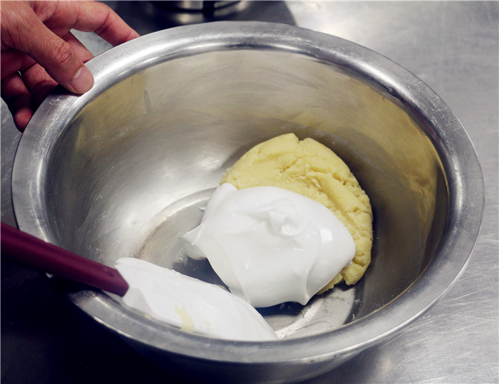 分享第一次做马卡龙的成就感,马卡龙用什么才可以做