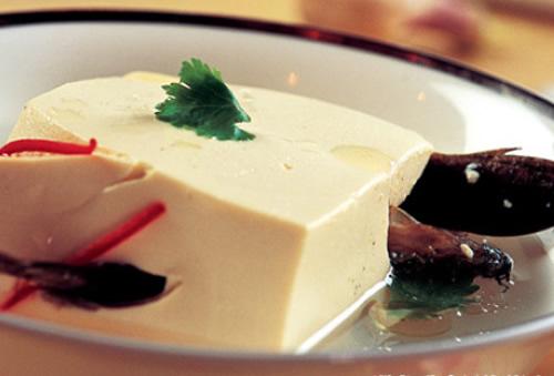 豆腐和泥鳅一起炖叫什么名字,豆腐炖泥鳅这道菜名叫啥