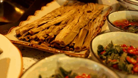 2.8折引爆全城!竟然在400平花园洋房里吃火锅!