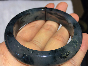 珠宝鉴评——翡翠的冒牌“替身”，我只服它！