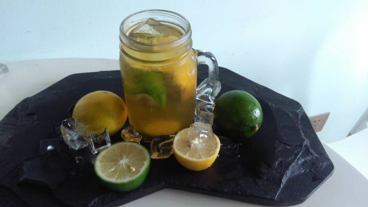 喜茶柠檬茶做法教程,怎么做喜茶的爆柠茶