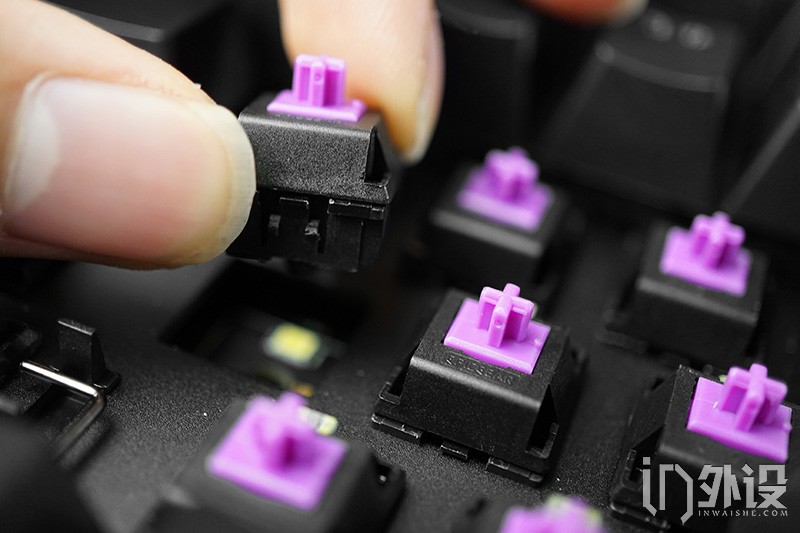 魔炼者1506机械键盘拆解,入门级客制化机械键盘横向评测