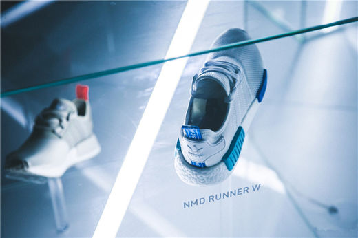 adidasflagship探店,adidasnmd红
