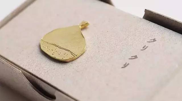 在大烤炉天缅怀一支无添加的鲜果冰棒