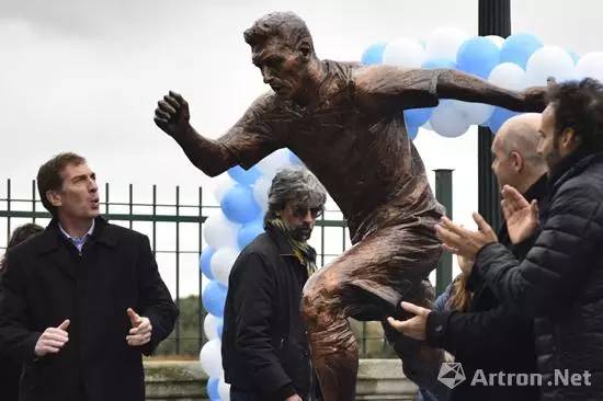 梅西雕塑图片,梅西雕像