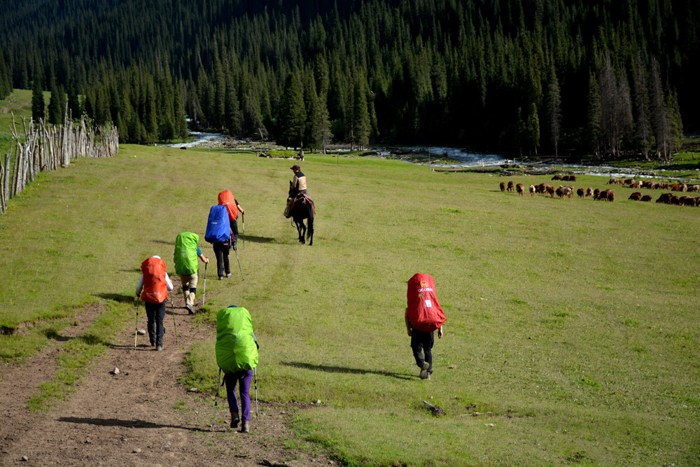 行者无疆-6月乌孙，漂洋过海为圣湖，翻山越岭因初心