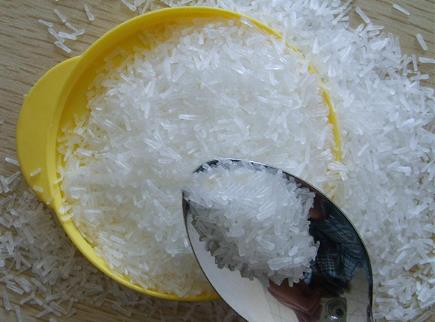 味精吃多了对身体的危害有哪些,过量食用味精的6大危害