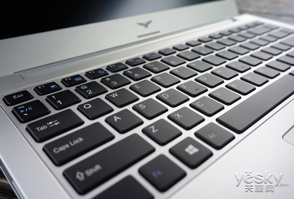 戴尔灵越s4笔记本,海尔凌越s4加内存