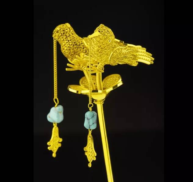 「热点」暑运高峰因喷雾被拦?你要知道这些出行的“黄金法则”!