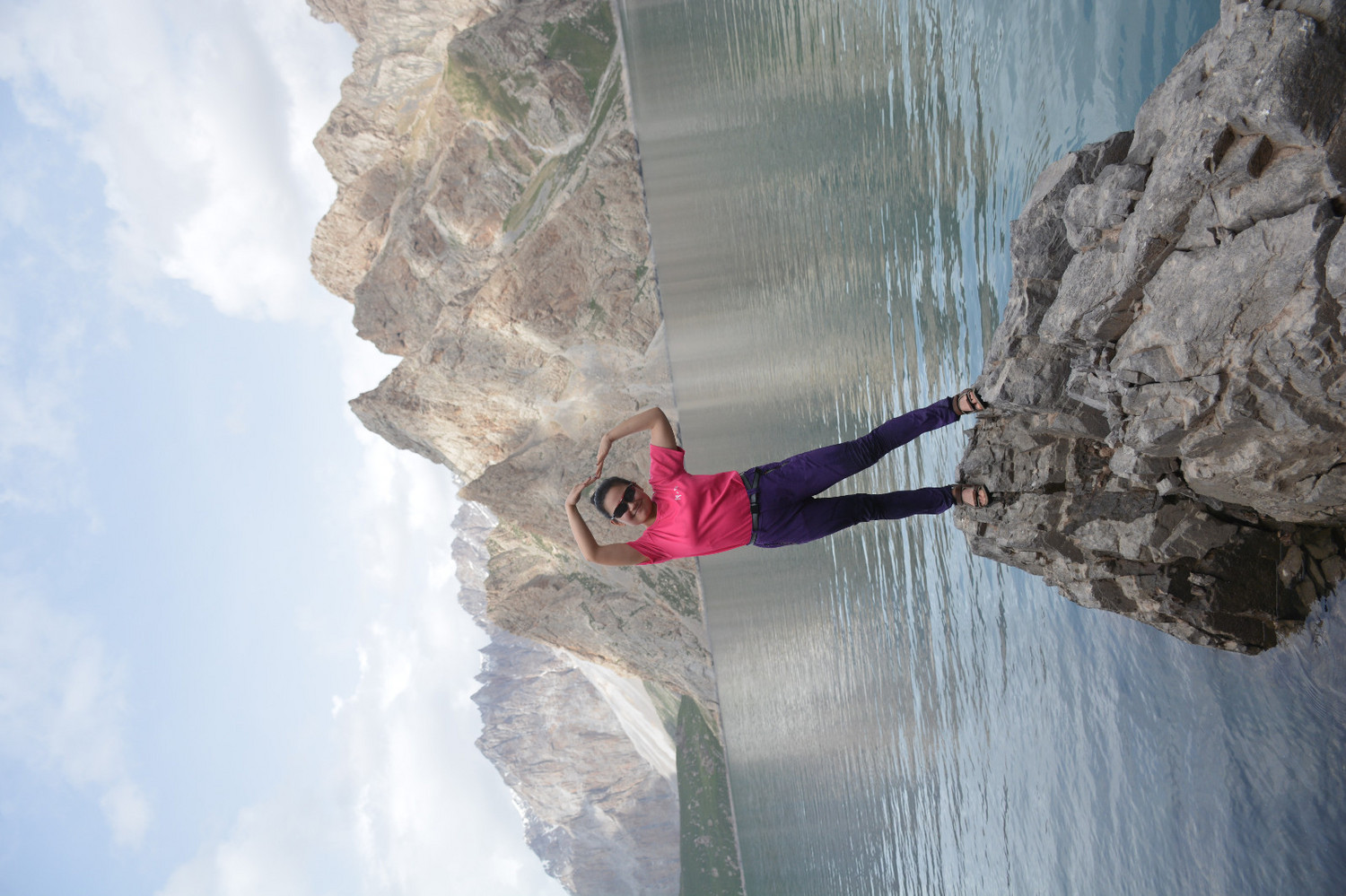 行者无疆-6月乌孙，漂洋过海为圣湖，翻山越岭因初心