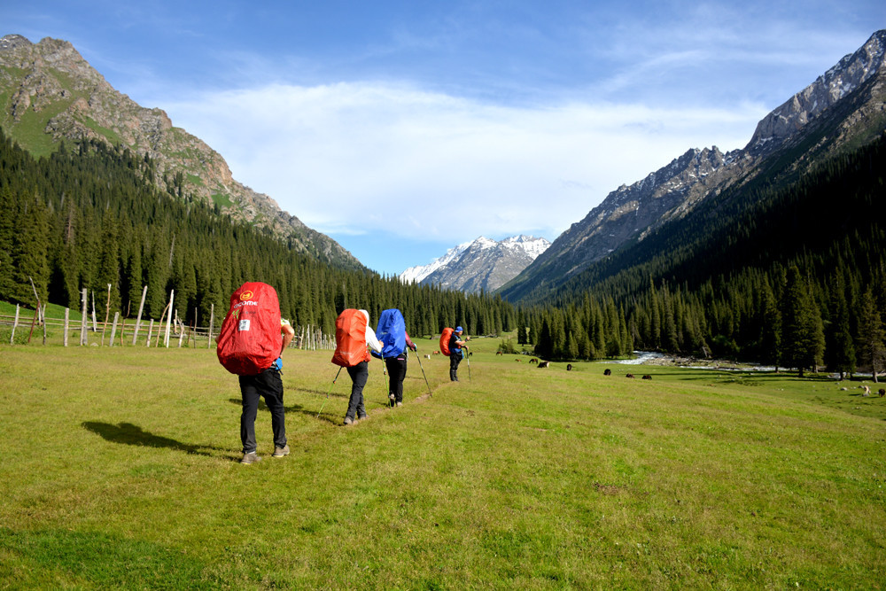 行者无疆-6月乌孙，漂洋过海为圣湖，翻山越岭因初心
