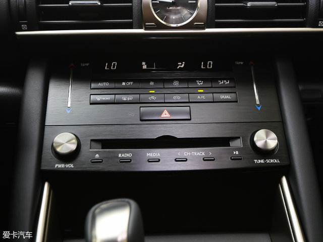 外观运动内饰科技感强雷克萨斯nx,新款雷克萨斯颜值爆表