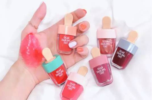 自从买了这些化妆品，我发现自己越来越像水原希子了……