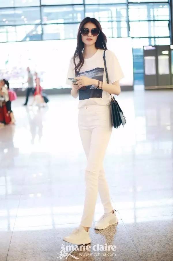 大幂幂的几款高级感穿搭分享,大幂幂的漂亮穿搭