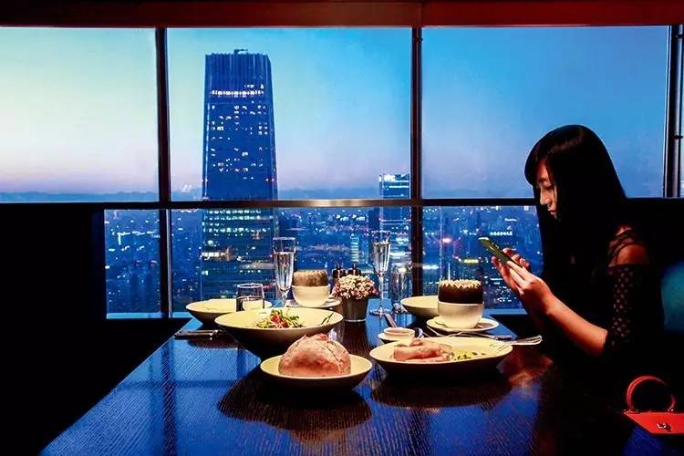 情人节送巧克力应该送什么样的,情人节送花和巧克力代表什么含义