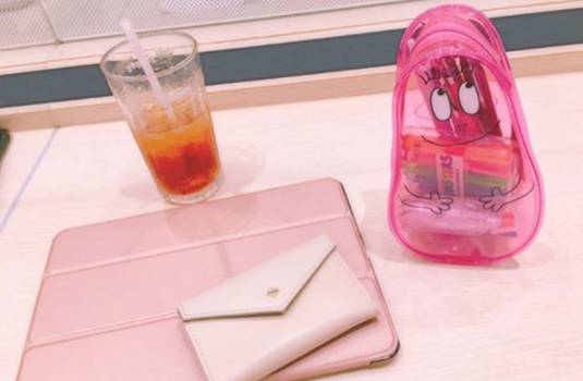 最近，PLAZA店里出了个爆款牌子！看代购和日本妹子谁能抢过谁！