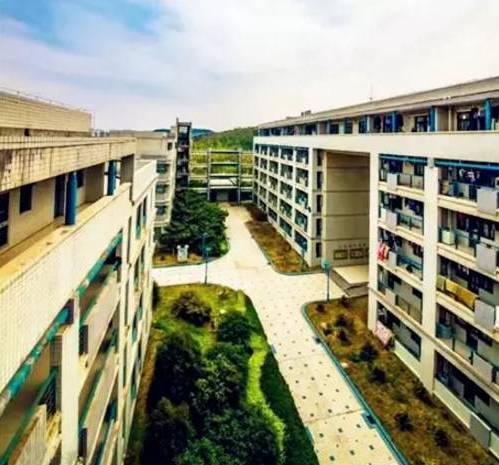 南京宿舍最好的专科大学,南京最好的大学宿舍