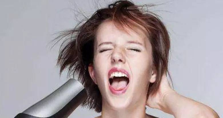 夜听健康养生,用电吹风一吹就能治好的病