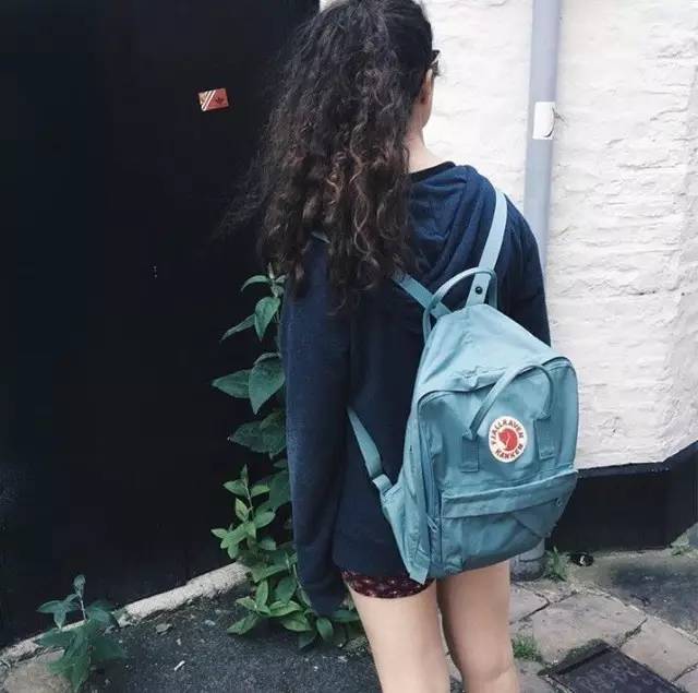 有没有好看的双肩包推荐啊,又好看又舒服的双肩包